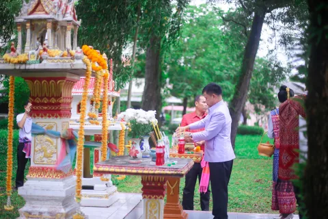 มุทิตาจิต ผอ.สมควร กงเงิน ภาพที่ 2
